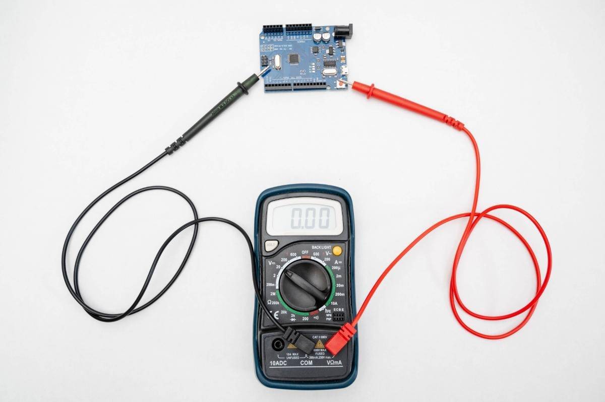 電気工事士に関する許容電流での覚え方の極意！最新語呂と加算法の最速対策法